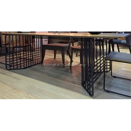 Manolo Bossi Designer Dining Set Manolo Bossi Designer Dining Set